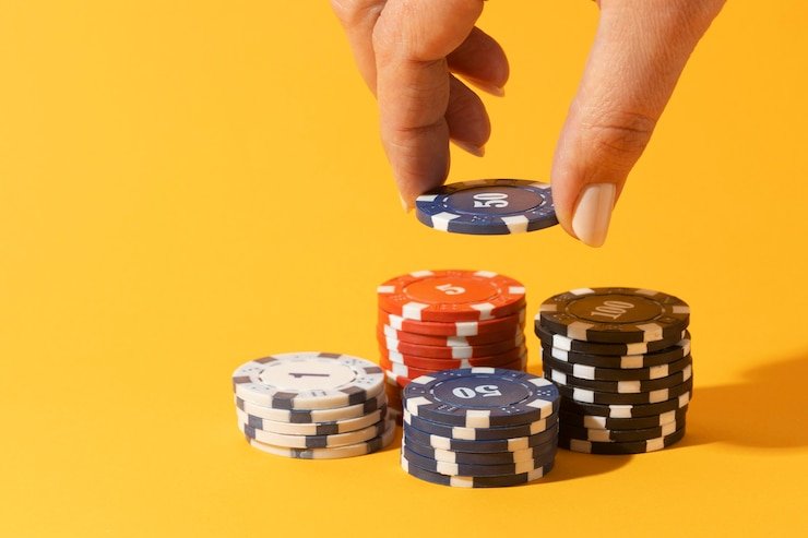 Antarmuka paytogel menampilkan permainan sportsbook, live casino, dan slot